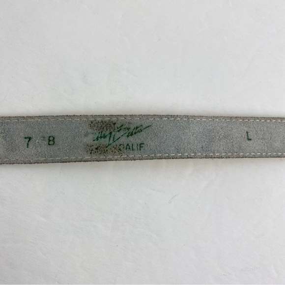 Vintage Yellow Leather Silver Hardware Large Belt - Picture 4 of 6